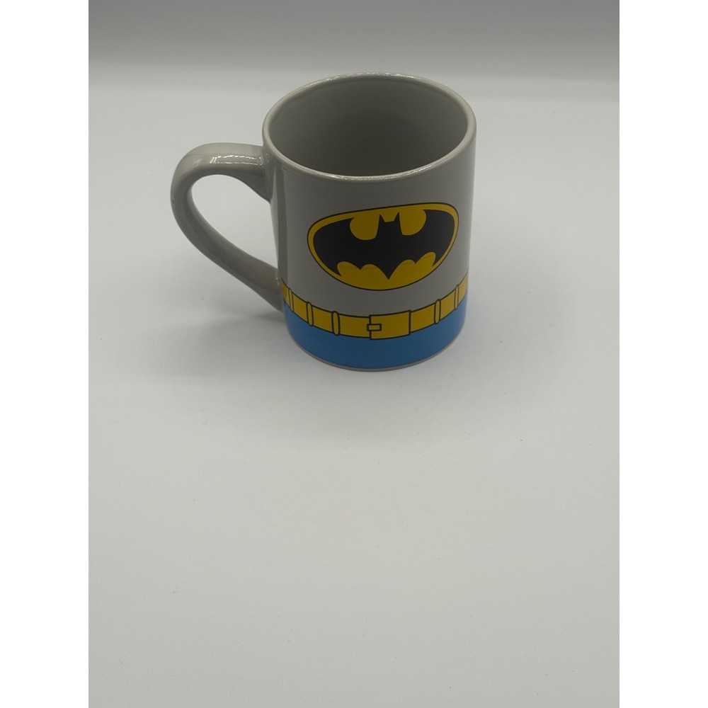 Silver Buffalo DC Comics Batman Ceramic Coffee Mug‎ 14oz Grey Yellow Blue